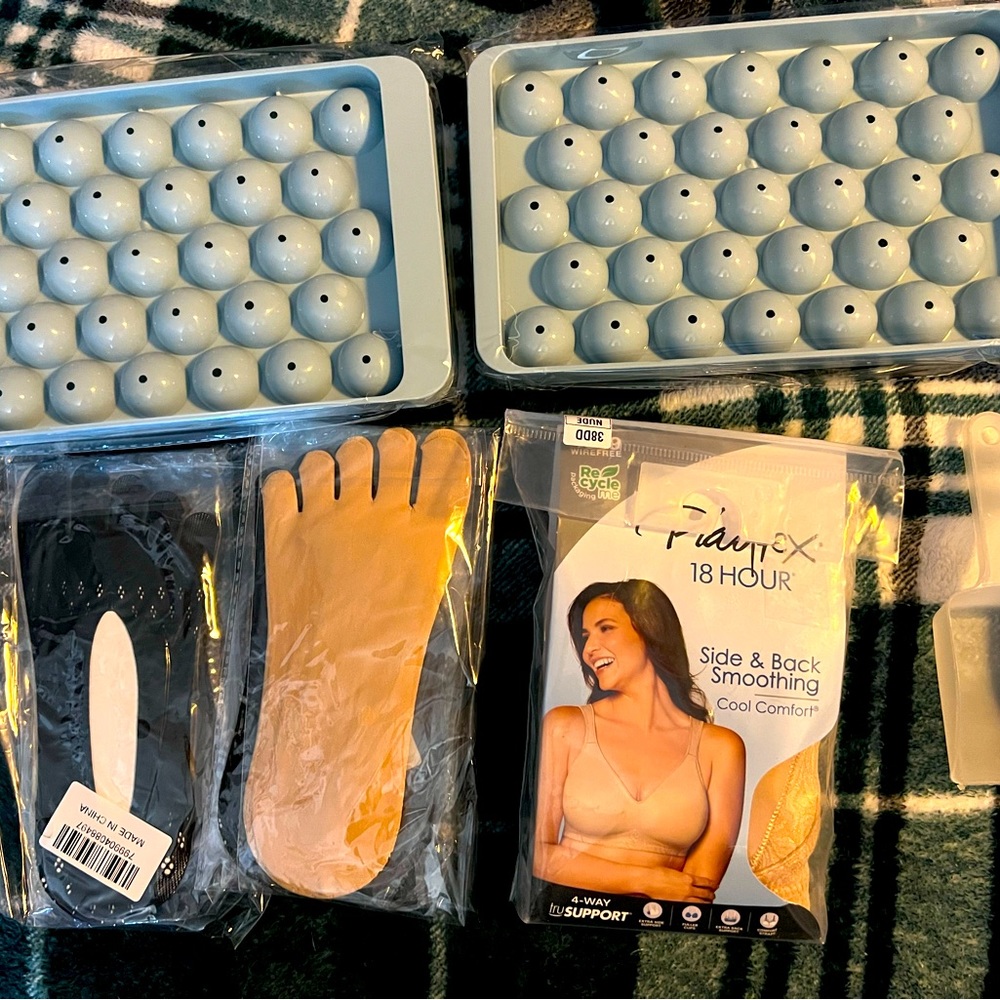 Bundle Baby | Playtex Bra | No show footie | Ice cube tray